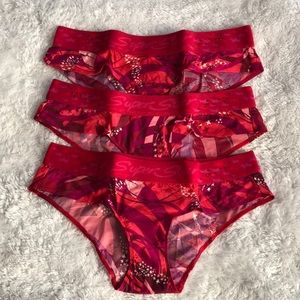 3 Pr Like New Victoria’s Secret Panties